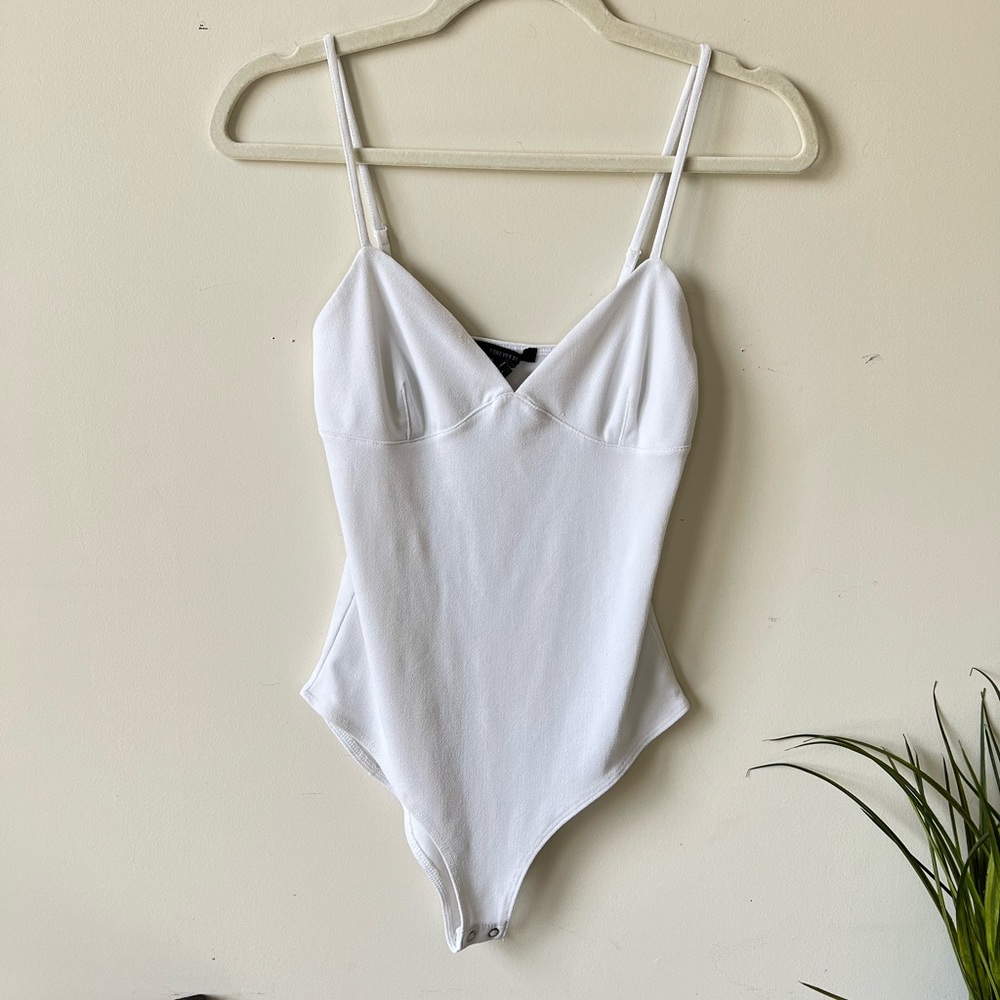 V-neck Cami Bodysuit - Picture 5 of 13